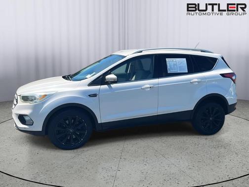 White Platinum Tri-Coat Metallic 2018 Ford Escape Titanium