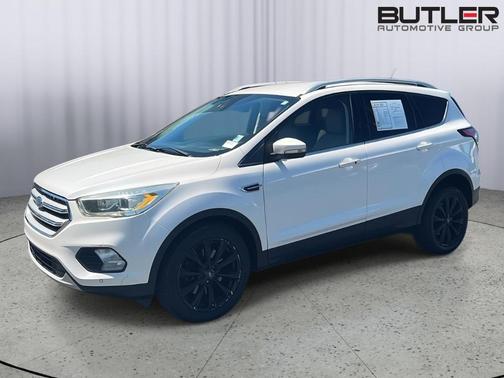 White Platinum Tri-Coat Metallic 2018 Ford Escape Titanium