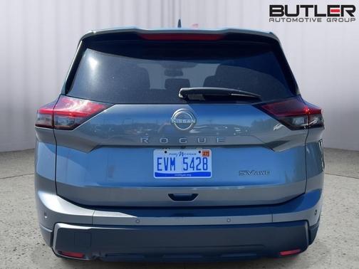 Gun Metallic 2024 Nissan Rogue SV