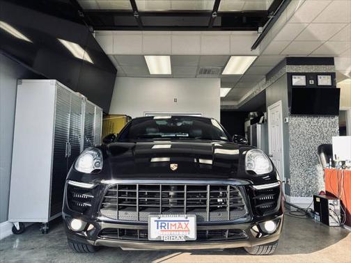 2017 Porsche Macan Base