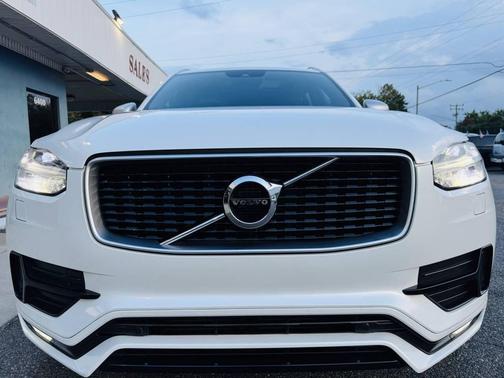 2016 Volvo XC90 T5 R-Design