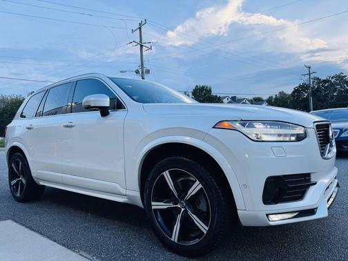 2016 Volvo XC90 T5 R-Design