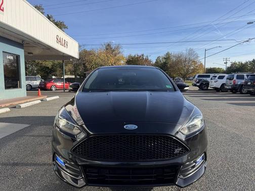 2017 Ford Focus ST 