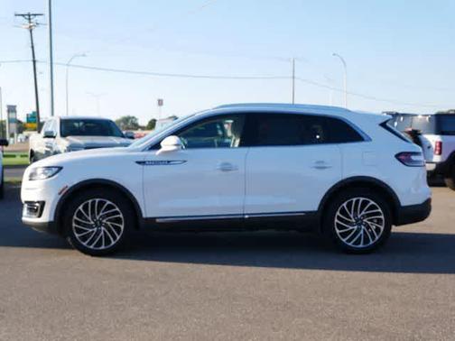 2020 Lincoln Nautilus Reserve