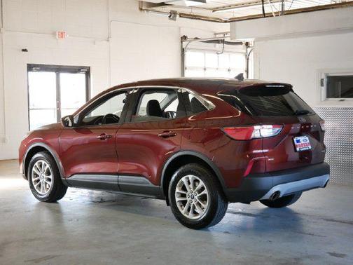 Bronze Fire Metallic 2021 Ford Escape SE