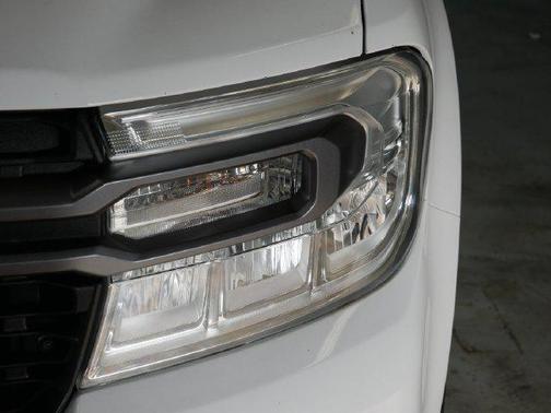 Oxford White 2022 Ford Maverick XLT