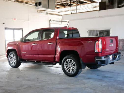 Red Quartz Tintcoat 2019 GMC Canyon SLT