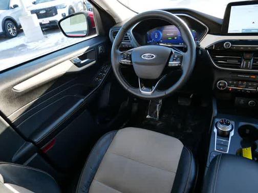 2021 Ford Escape Titanium