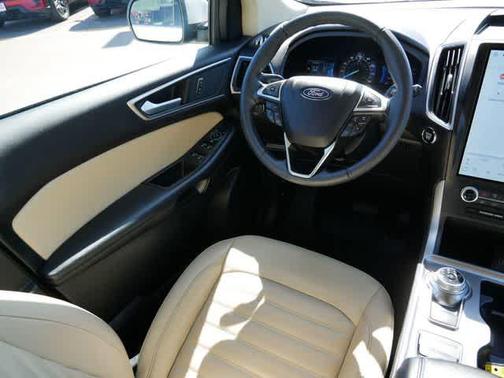 Oxford White 2024 Ford Edge SEL