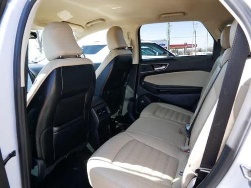 Oxford White 2024 Ford Edge SEL