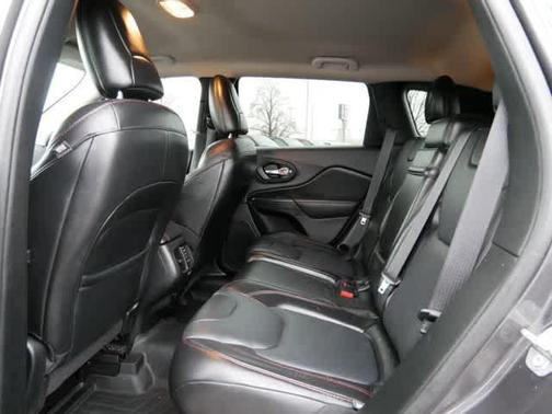 2017 Jeep Cherokee Trailhawk