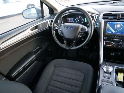 2020 Ford Fusion Hybrid SE