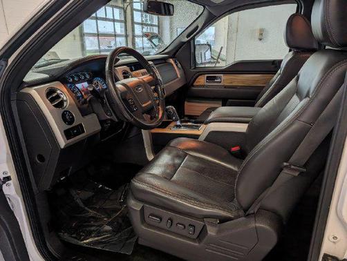 White Platinum Clearcoat Metallic 2011 Ford F-150 Lariat