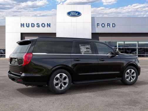 Agate Black Metallic 2027 Ford Expedition Max Active 4x4