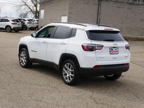 2022 Jeep Compass Latitude Lux
