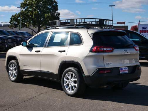 2015 Jeep Cherokee Sport