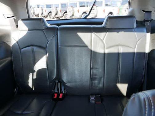 2015 GMC Acadia SLE-2