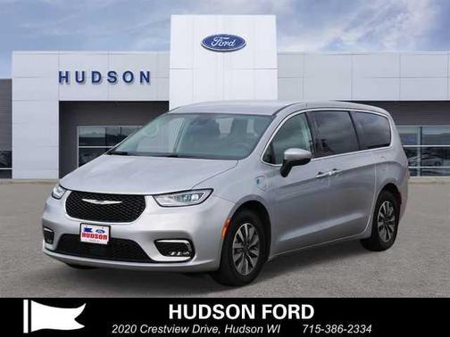 2023 Chrysler Pacifica Hybrid Touring L