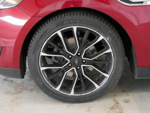 2019 Ford Taurus Limited