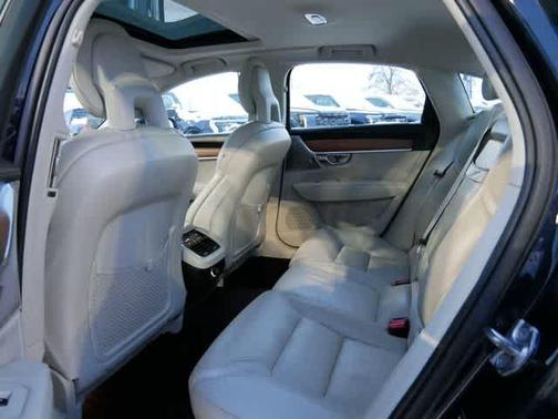 2017 Volvo S90 T6 Inscription