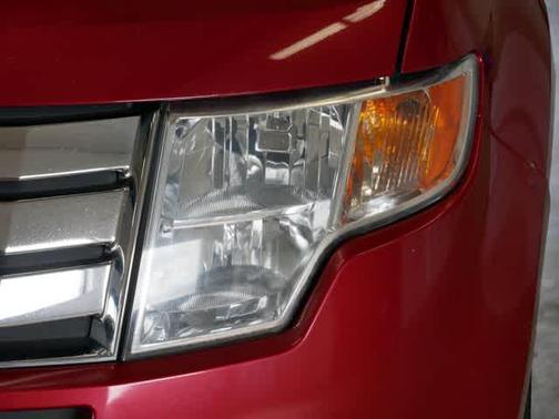 Red 2008 Ford Edge Limited