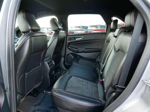 2022 Ford Edge ST Line