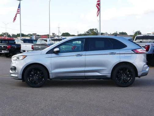2022 Ford Edge ST Line