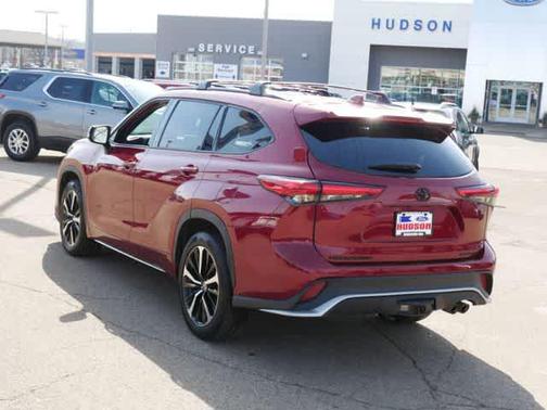2022 Toyota Highlander XSE