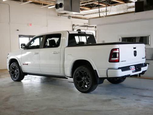 Bright White Clearcoat 2023 RAM 1500 Limited