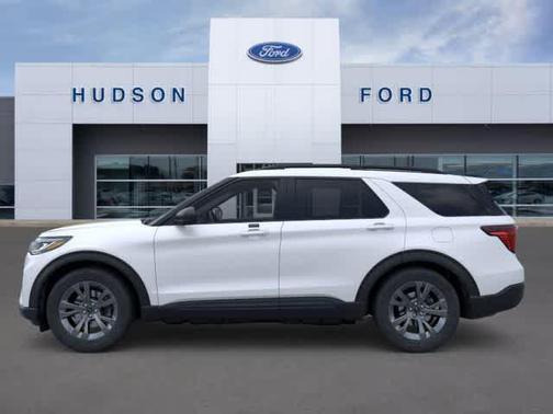 Star White Metallic Tri-Coat 2026 Ford Explorer Active