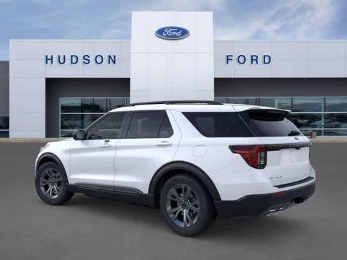 Star White Metallic Tri-Coat 2026 Ford Explorer Active