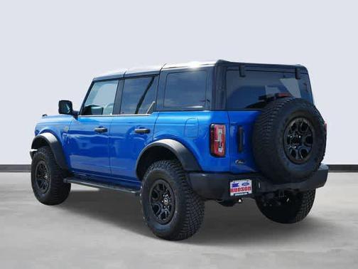 Velocity Blue Metallic 2024 Ford Bronco Wildtrak