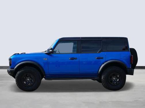 Velocity Blue Metallic 2024 Ford Bronco Wildtrak