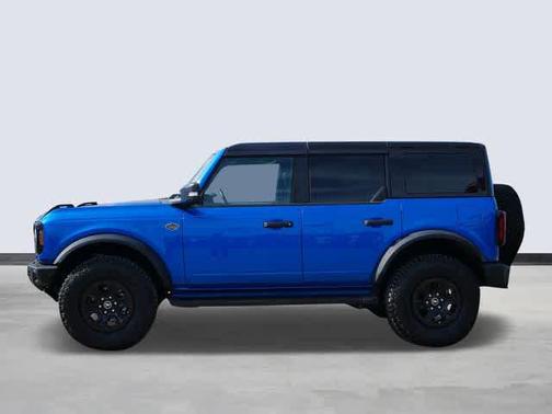 Velocity Blue Metallic 2024 Ford Bronco Wildtrak