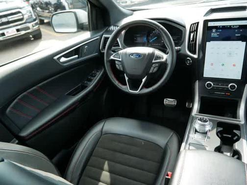 2024 Ford Edge ST Line