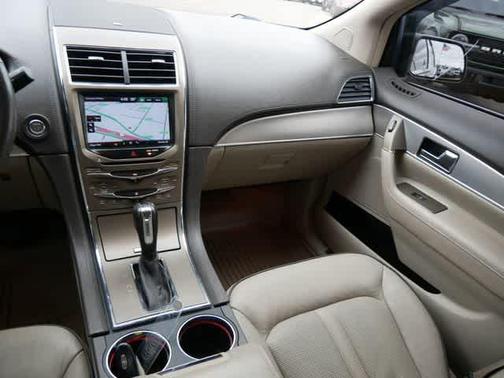 2013 Lincoln MKX Base