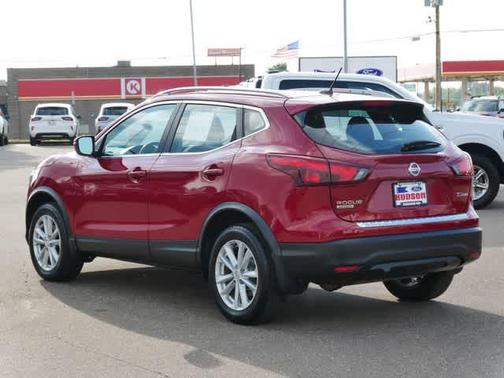 2017 Nissan Rogue Sport SV
