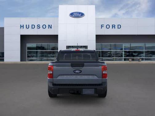 Azure Gray Metallic Tri-Coat 2026 Ford Maverick XLT