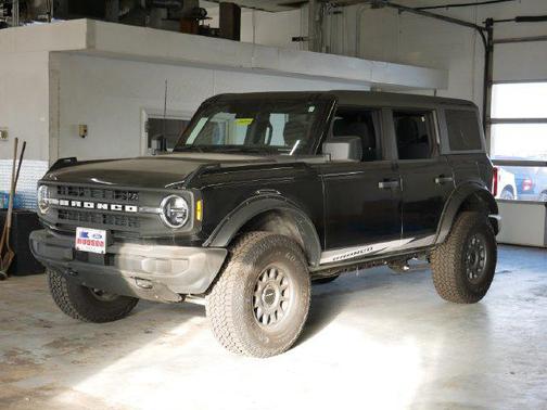 Shadow Black 2025 Ford Bronco Big Bend