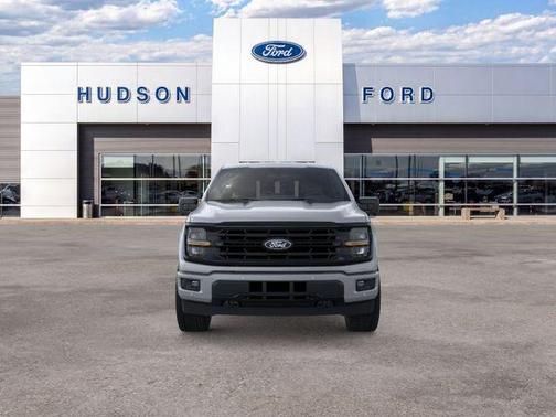 Avalanche 2026 Ford F-150 XLT