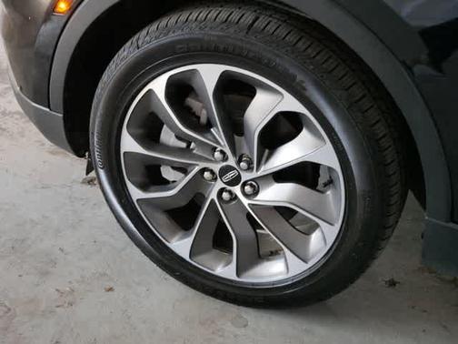 Infinite Black Metallic Clearcoat 2023 Lincoln Nautilus Reserve