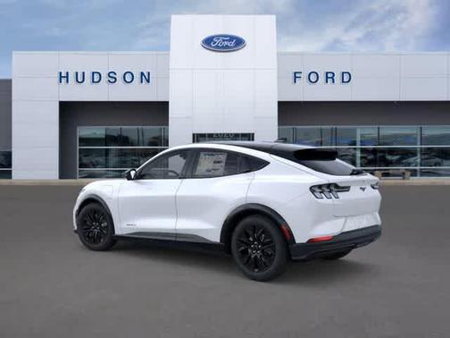 Star White Metallic Tri-Coat 2026 Ford Mustang Mach-E Premium