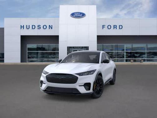 Star White Metallic Tri-Coat 2026 Ford Mustang Mach-E Premium