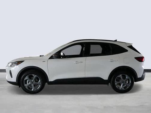 Star White Metallic Tri-Coat 2025 Ford Escape ST-Line