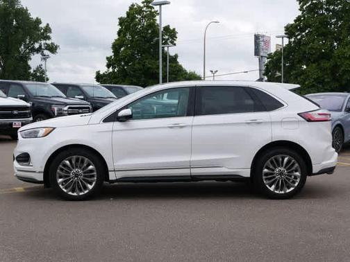 2021 Ford Edge Titanium