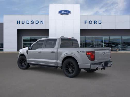 Avalanche 2026 Ford F-150 XLT