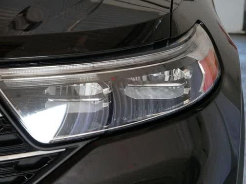 Agate Black Metallic 2020 Ford Explorer XLT