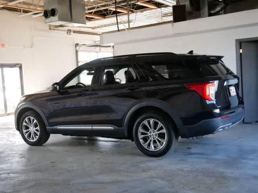 Agate Black Metallic 2020 Ford Explorer XLT