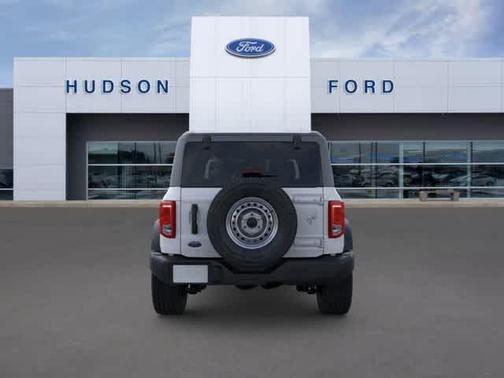 Oxford White 2026 Ford Bronco Base