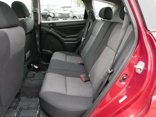 2008 Pontiac Vibe Base